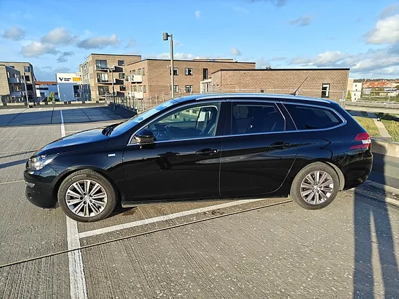 Peugeot 308 2015 photo 2