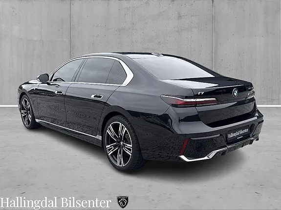 BMW I7 2023 photo 5