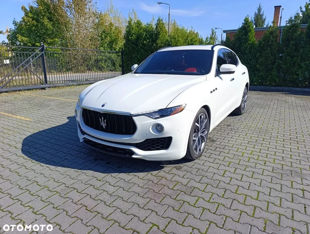 Maserati Levante 2017 photo 2