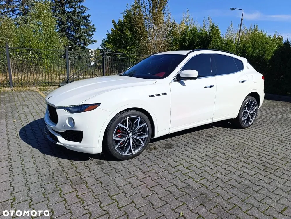 Maserati Levante 2017 photo 3