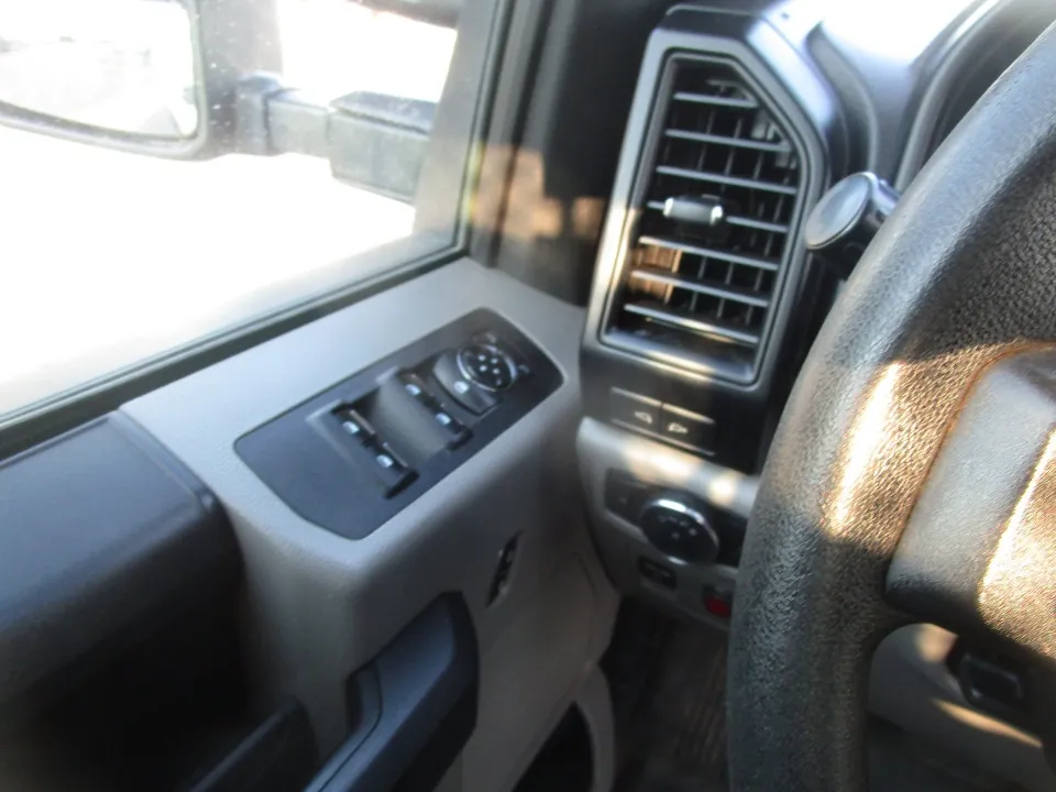 Ford F-150 2018 photo 2