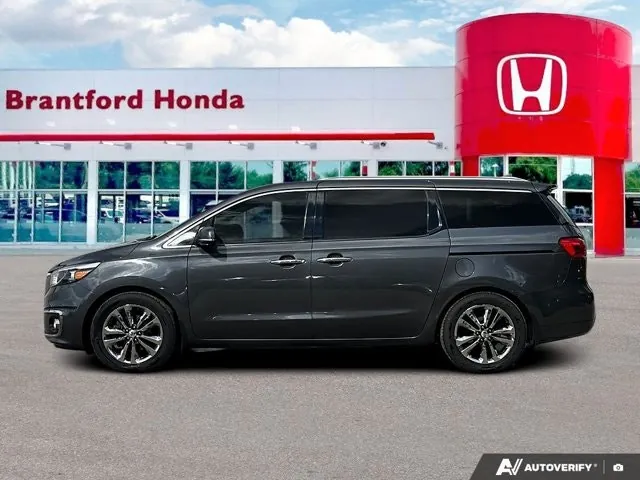 Kia Sedona 2017 photo 2