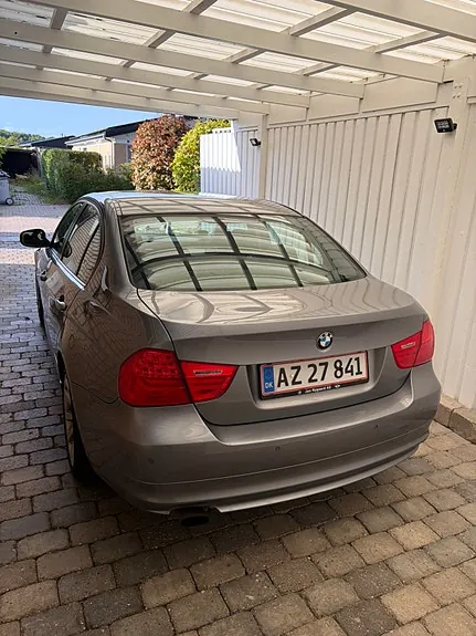 BMW 316I 2011 photo 2