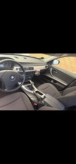 BMW 316I 2011 photo 4