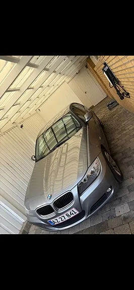BMW 316I 2011 photo 3