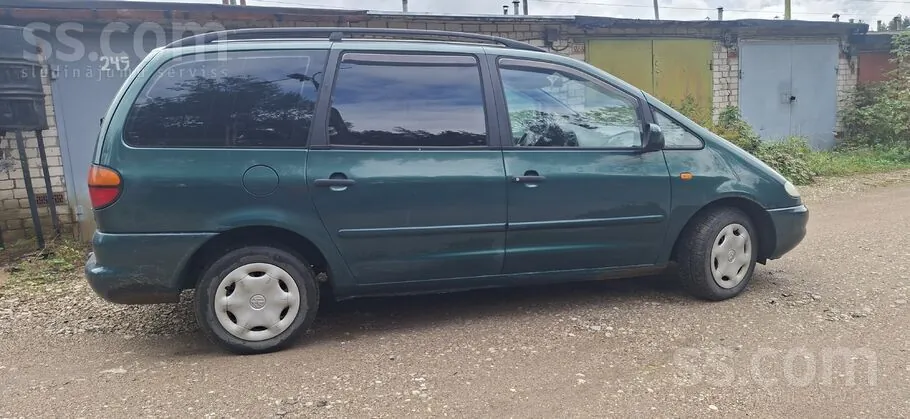 Volkswagen Sharan 1998 photo 5