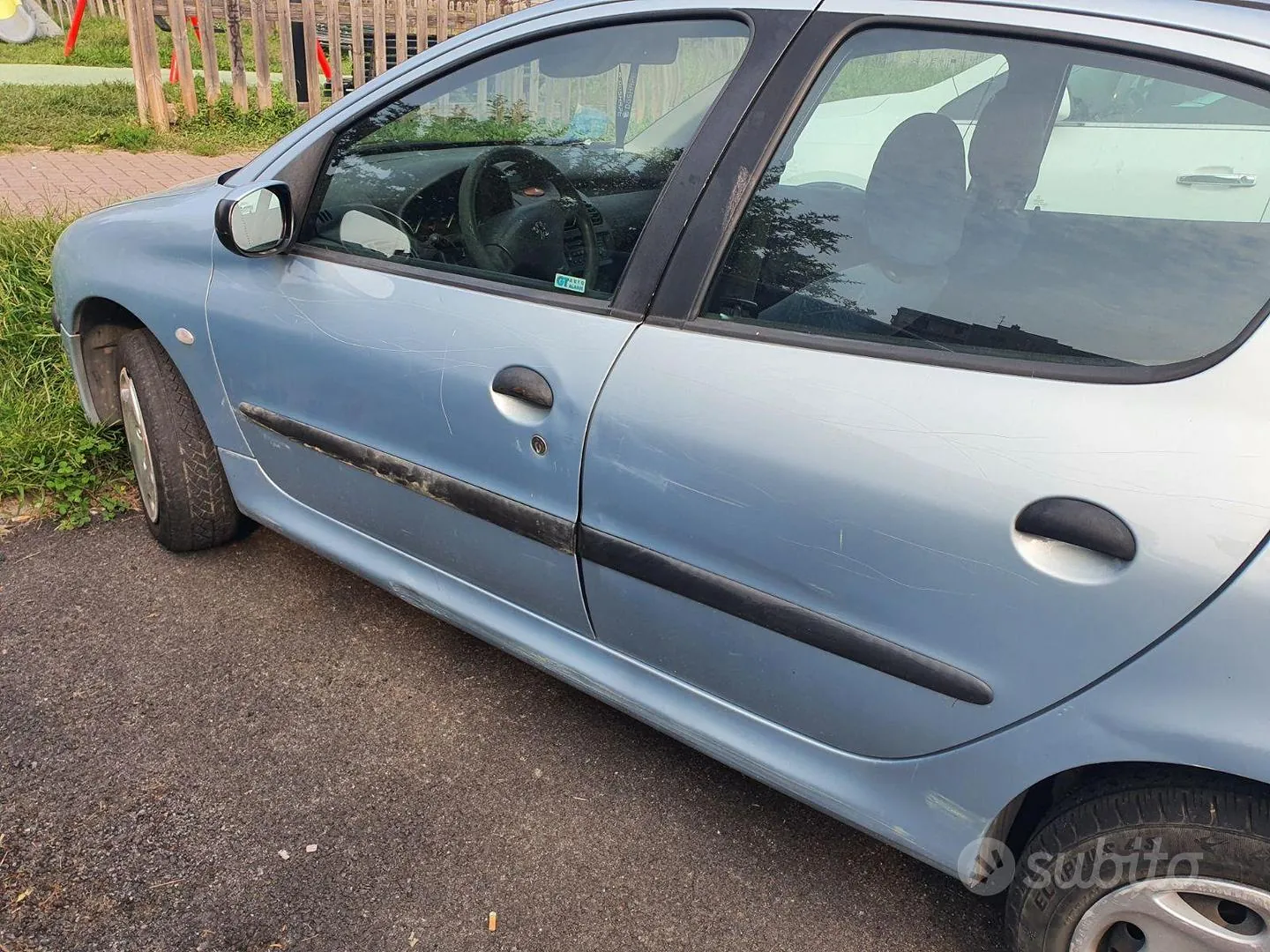 Peugeot 206 2002 photo 2