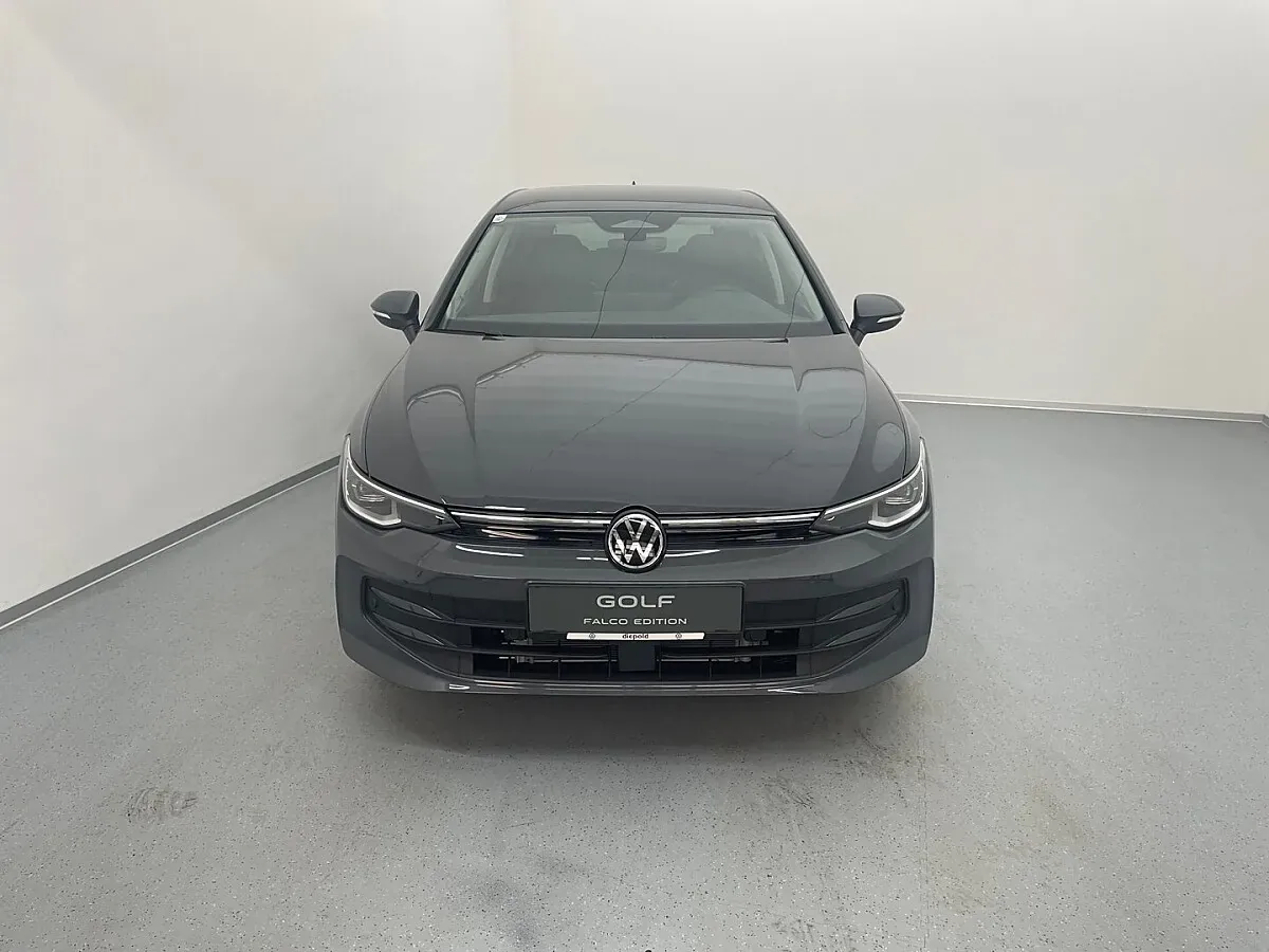 Volkswagen Golf 2026 photo 2