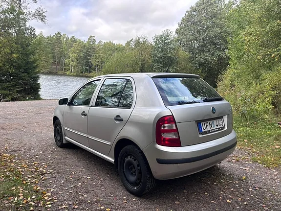 Skoda Fabia 2003 photo 4