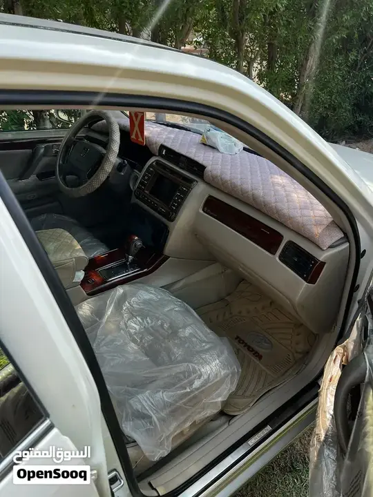 Toyota Crown 2002 photo 2