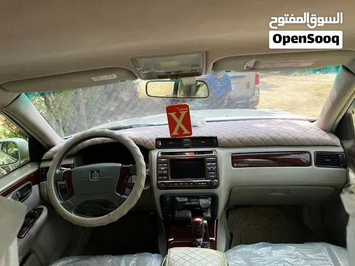 Toyota Crown 2002 photo 3