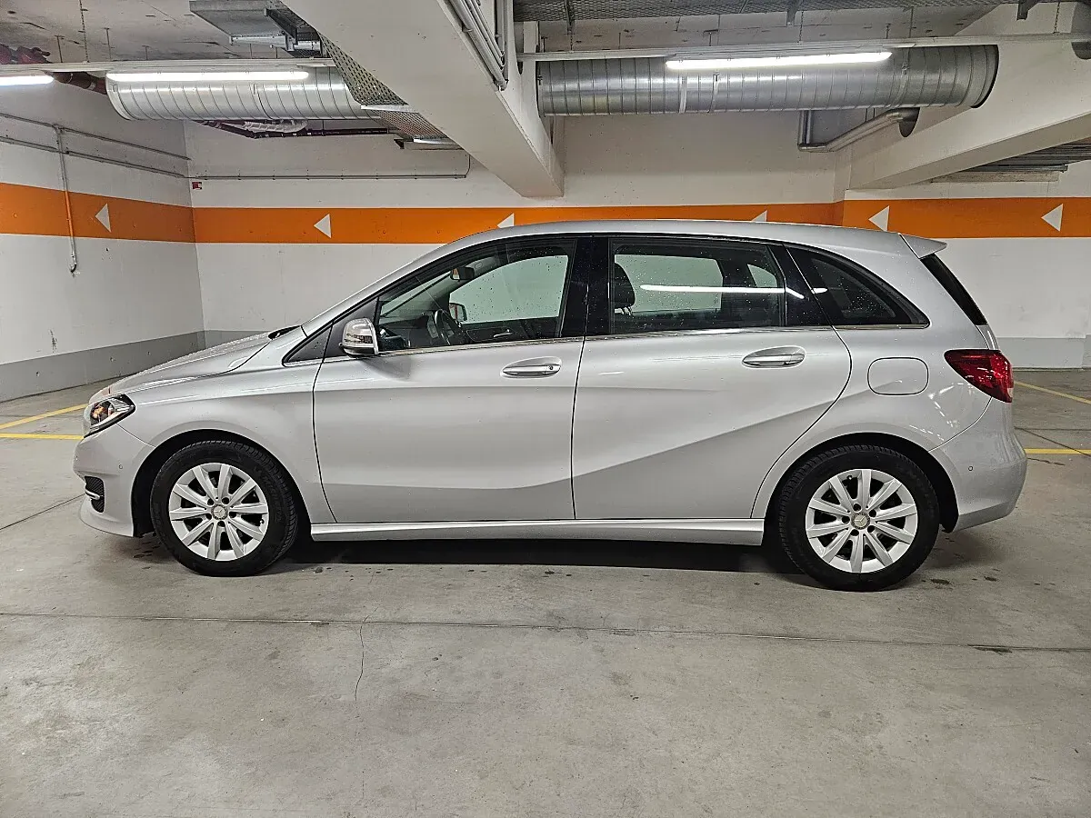 Mercedes-Benz B-Class 2015 photo 3