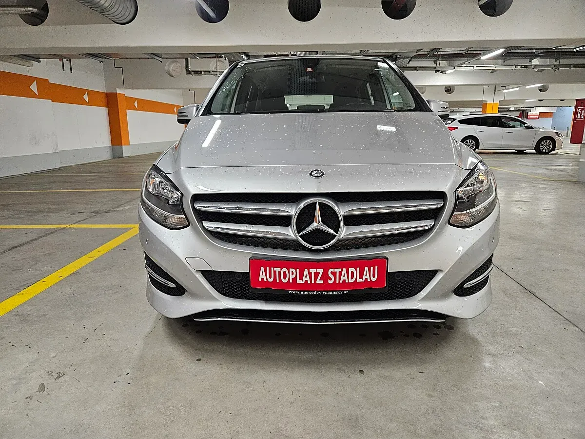 Mercedes-Benz B-Class 2015 photo 2