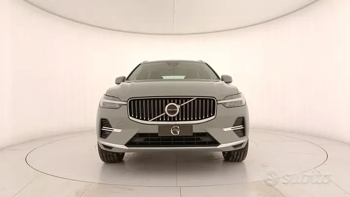 Volvo Xc60 2025 photo 2
