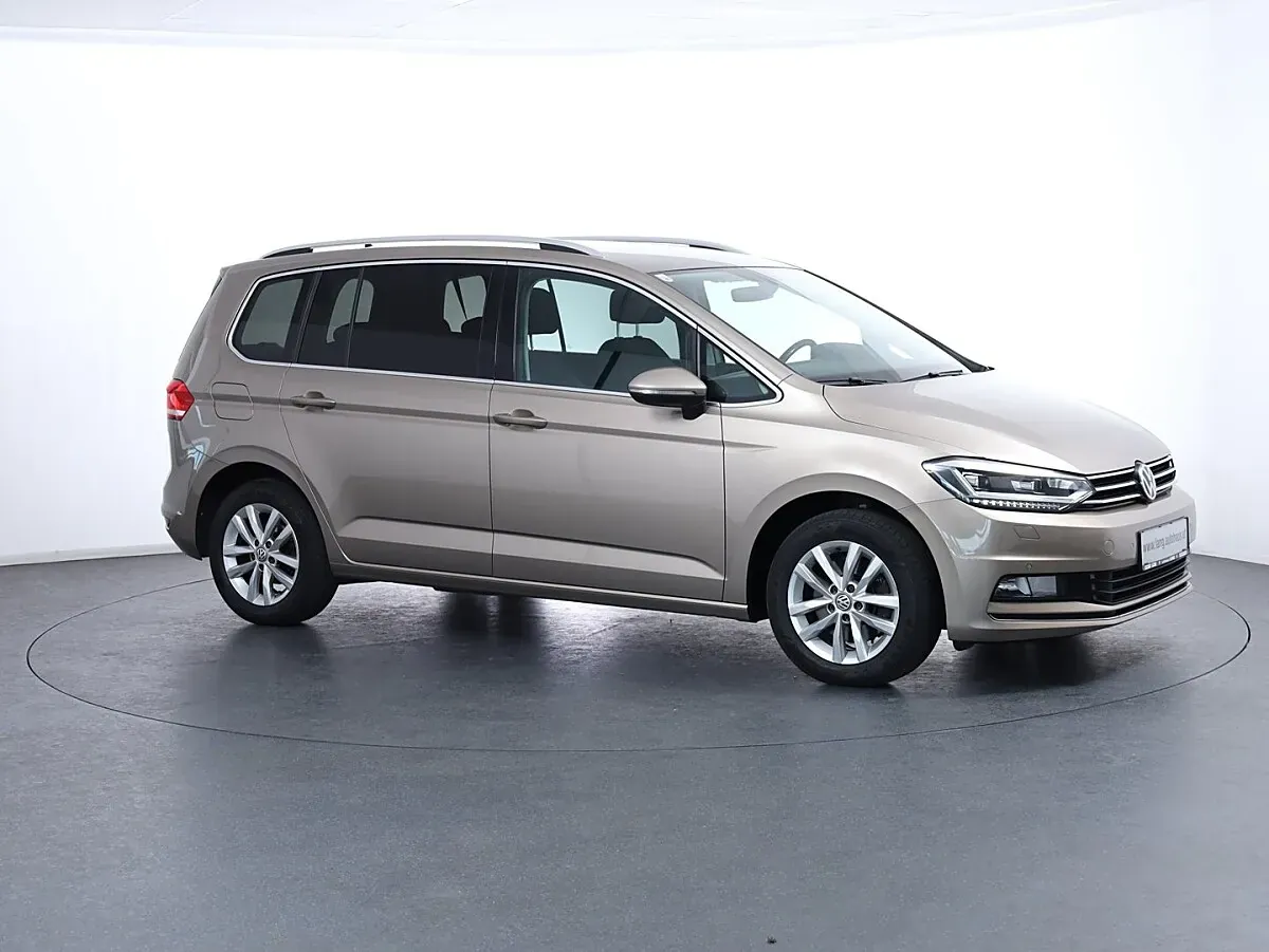 Volkswagen Touran 2017 photo 3