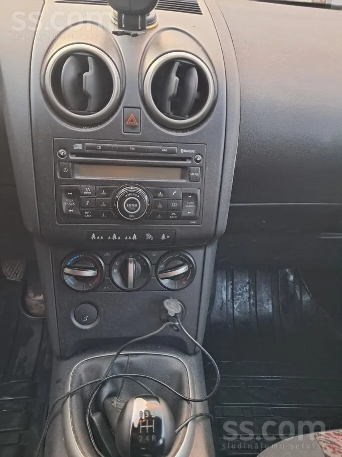 Nissan Qashqai 2007 photo 2