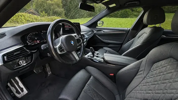 BMW 520D 2021 photo 2