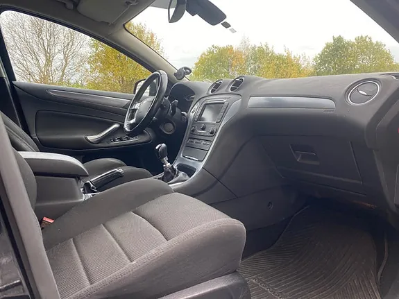 Ford Mondeo 2013 photo 5