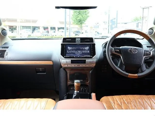 Toyota Land Cruiser Prado 2022 photo 2