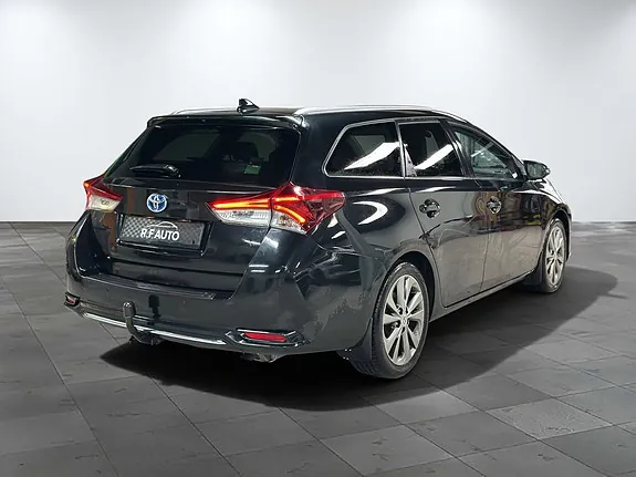 Toyota Auris 2016 photo 5
