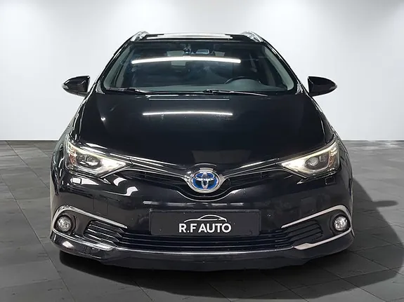 Toyota Auris 2016 photo 3