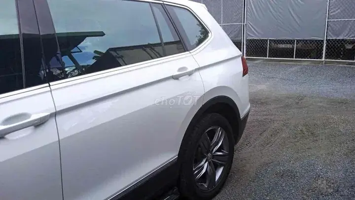 Volkswagen Tiguan 2018 photo 4