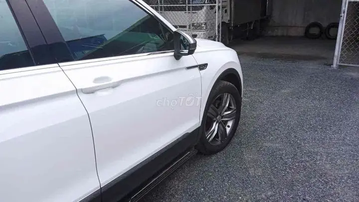 Volkswagen Tiguan 2018 photo 5