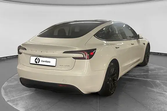 Tesla Model 3 2024 photo 5