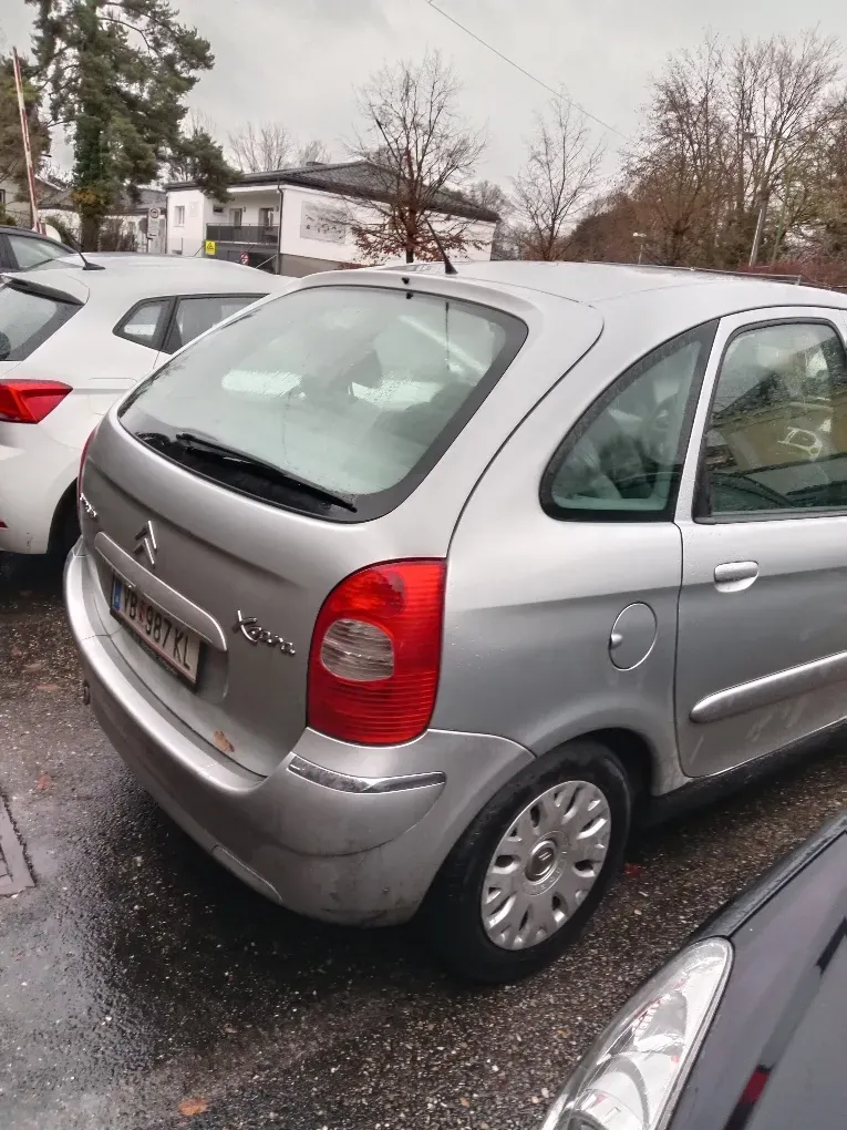 Citroen Xsara Picasso 2010 photo 2
