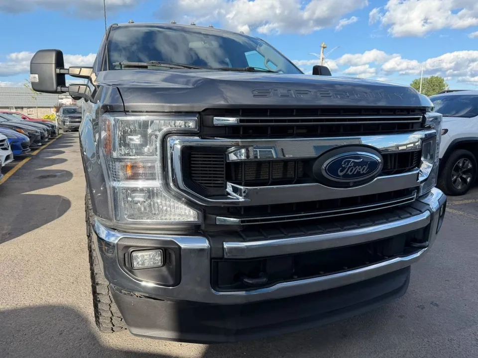 Ford F250 2022 photo 3