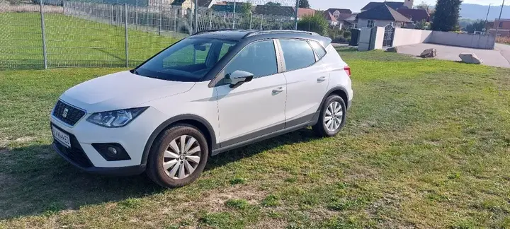 Seat Arona 2020 photo 2