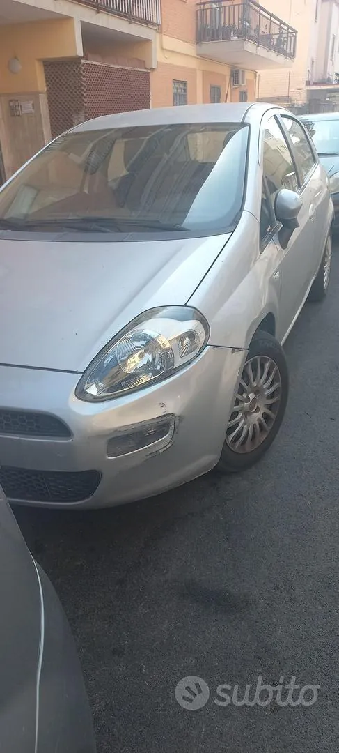 Fiat Punto 2013 photo 2