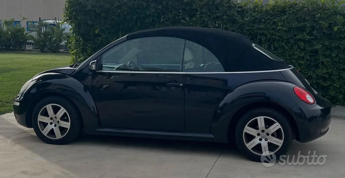 Volkswagen New Beetle 2007 photo 2