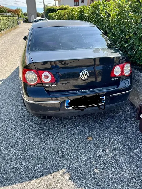 Volkswagen Passat 2005 photo 2
