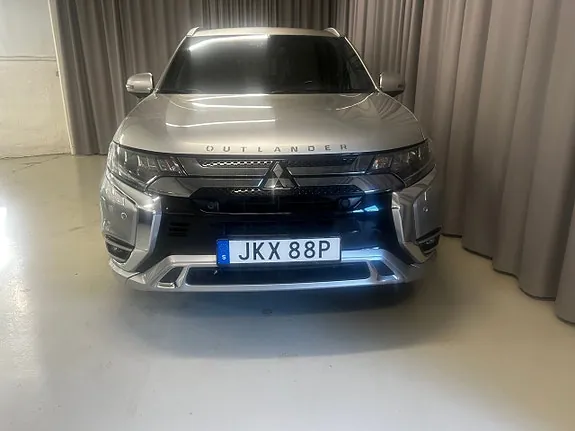 Mitsubishi Outlander 2020 photo 2