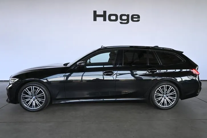 BMW 3 Series 2021 photo 3