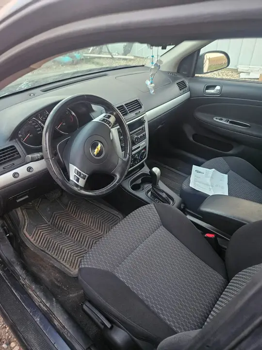 Chevrolet Cobalt 2010 photo 4