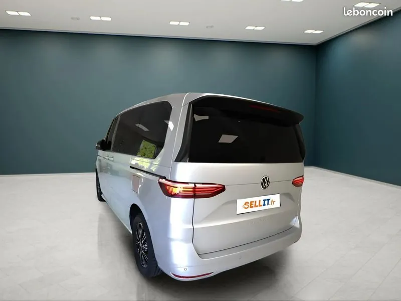 Volkswagen Multivan 2023 photo 2