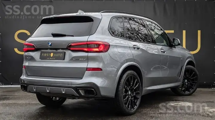 BMW X5 2024 photo 2