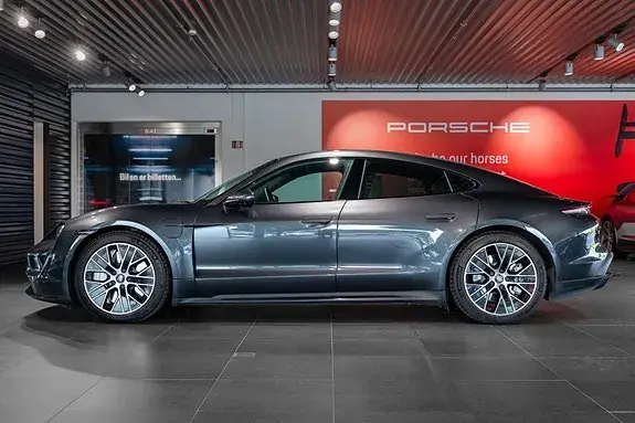 Porsche Taycan 2020 photo 2