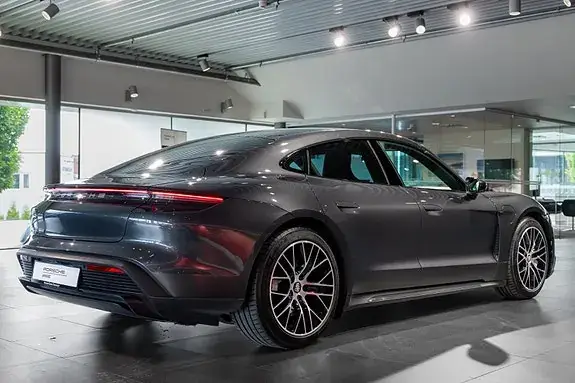 Porsche Taycan 2020 photo 5
