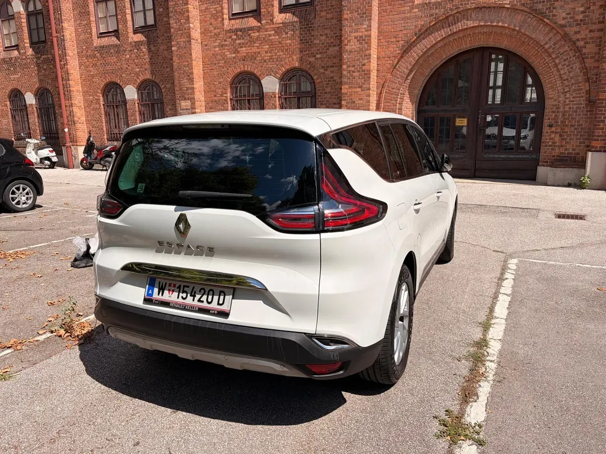 Renault Espace 2015 photo 3