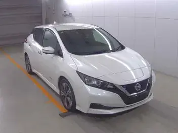Nissan Leaf 2021 photo 2