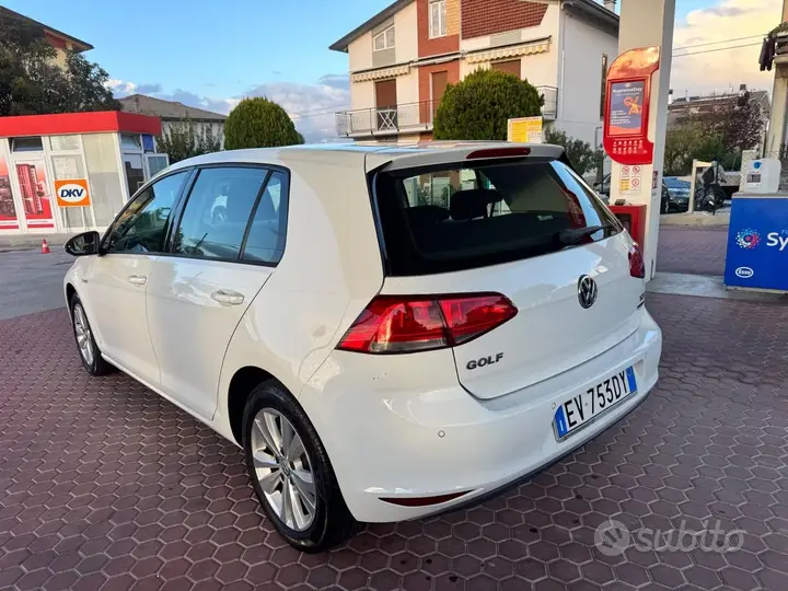 Volkswagen Golf 2015 photo 3
