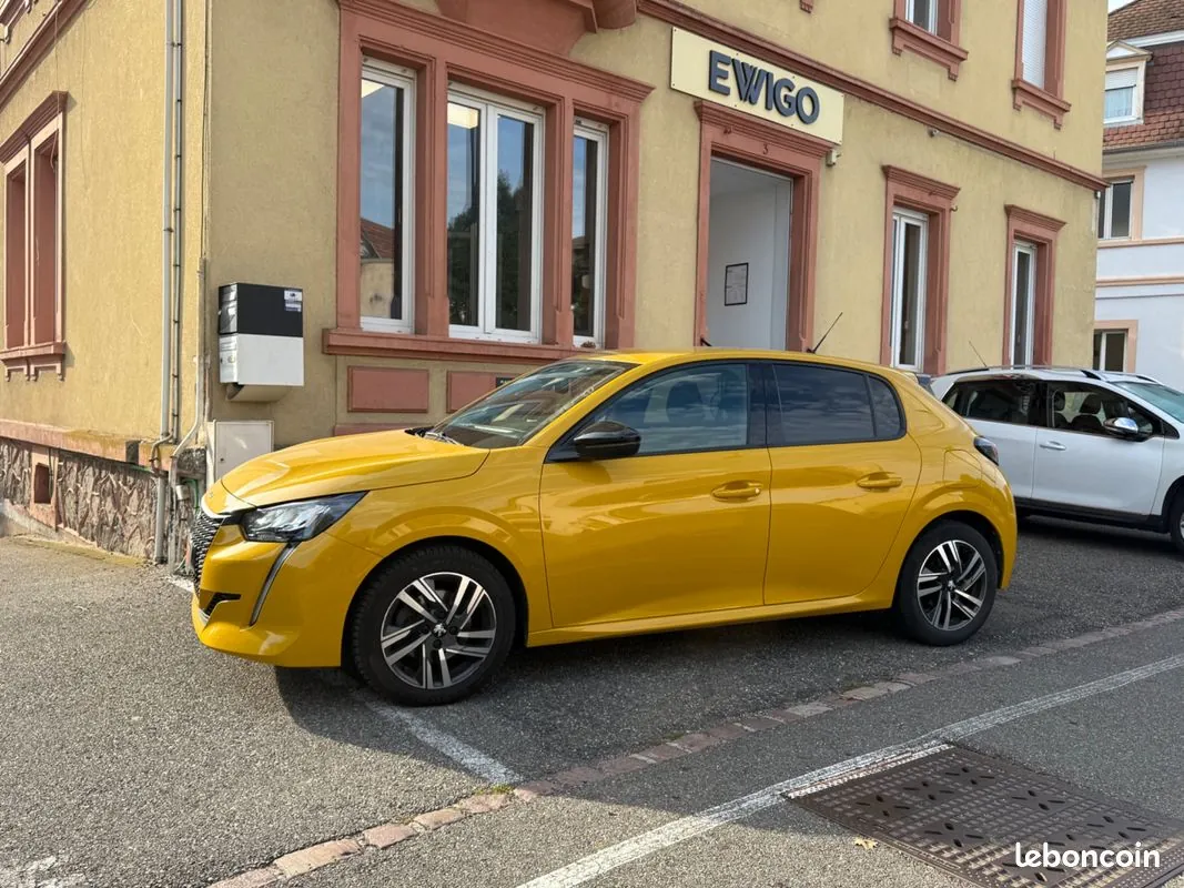 Peugeot 208 2022 photo 3