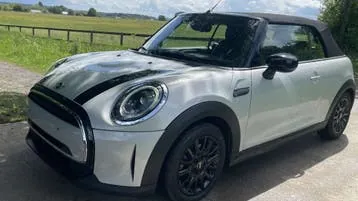 Mini Cooper Cabrio 2023 photo 3