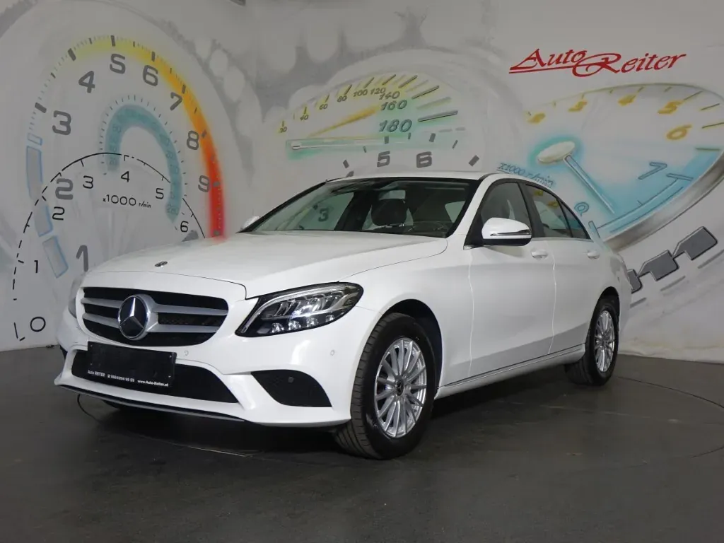 Mercedes-Benz C-Class 2019 photo 3
