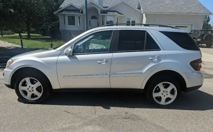 Mercedes-Benz M-Class 2008 photo 2