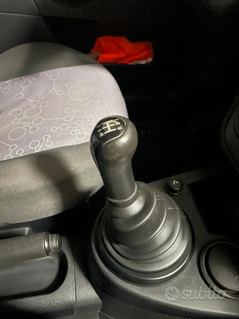 Ford Fiesta 2006 photo 4