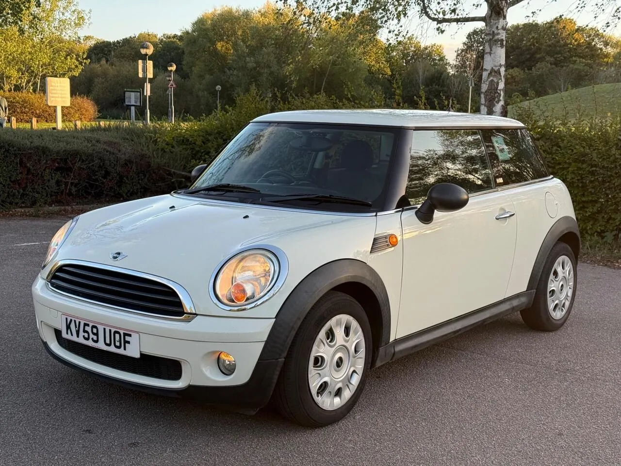 Mini Hatch 2009 photo 3
